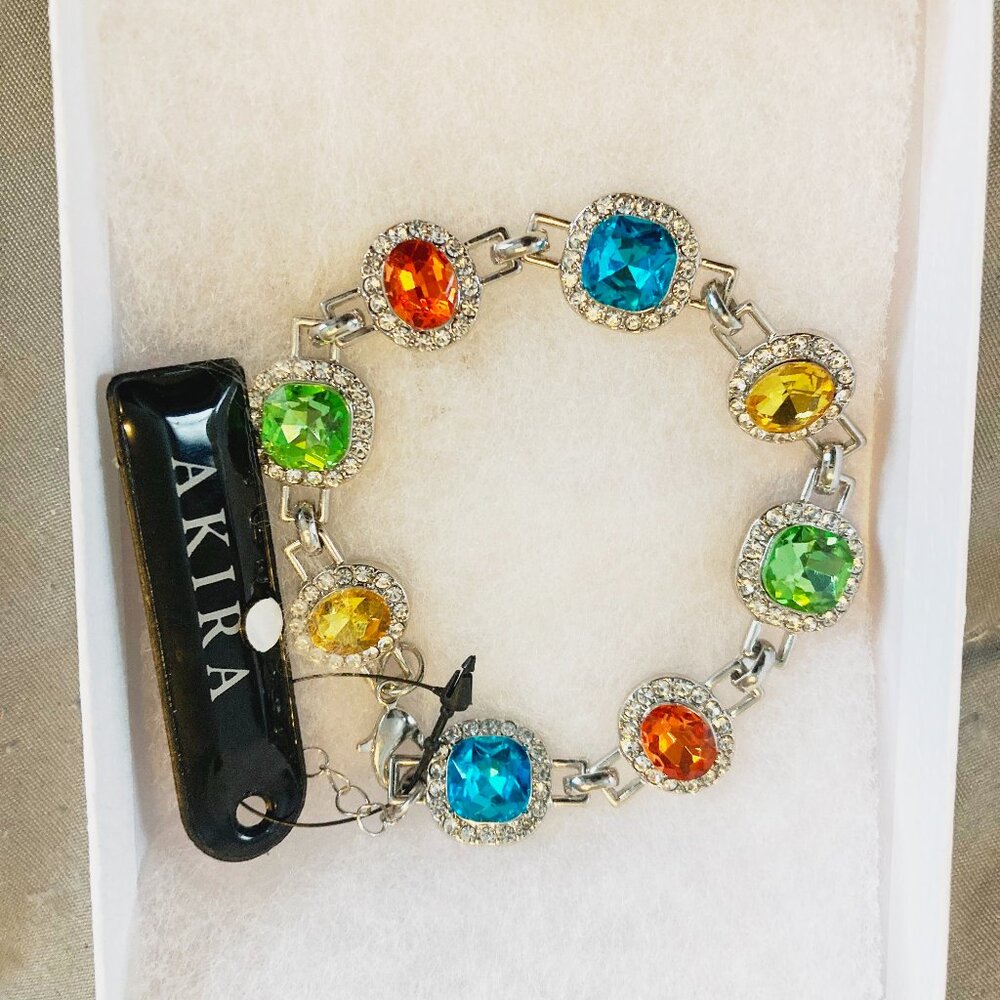New Beautiful Akira Wonder bracelet of Multi Different Colors